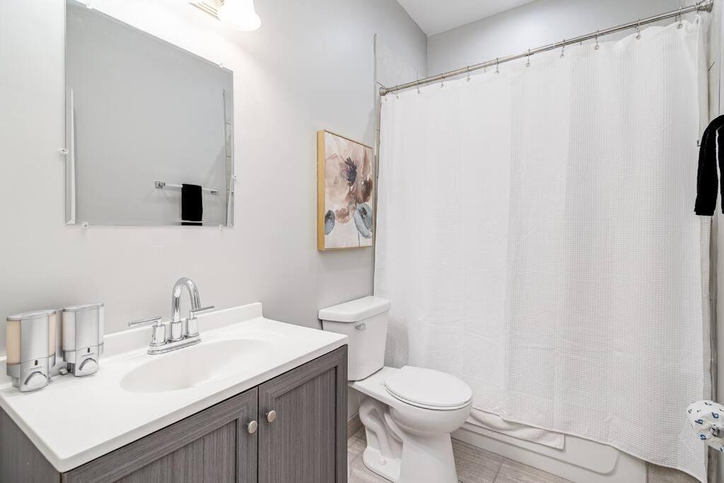 Suite 1 On Southport 4 Queen Beds Chicago Extérieur photo